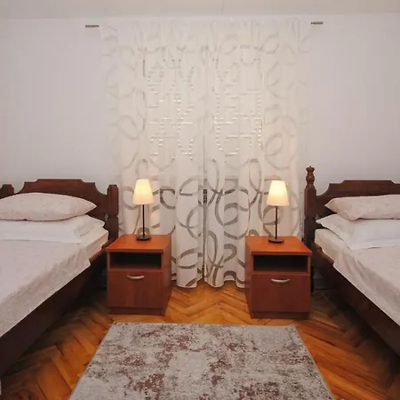 Tina * Подстрана