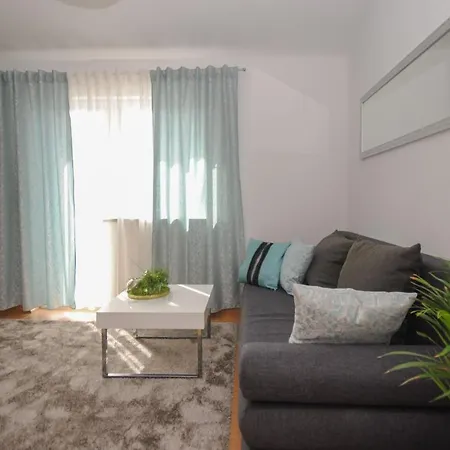 Tina Апартаменты